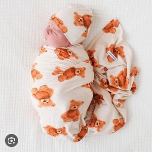 Posh Peanut Freddy Teddy Swaddle Set